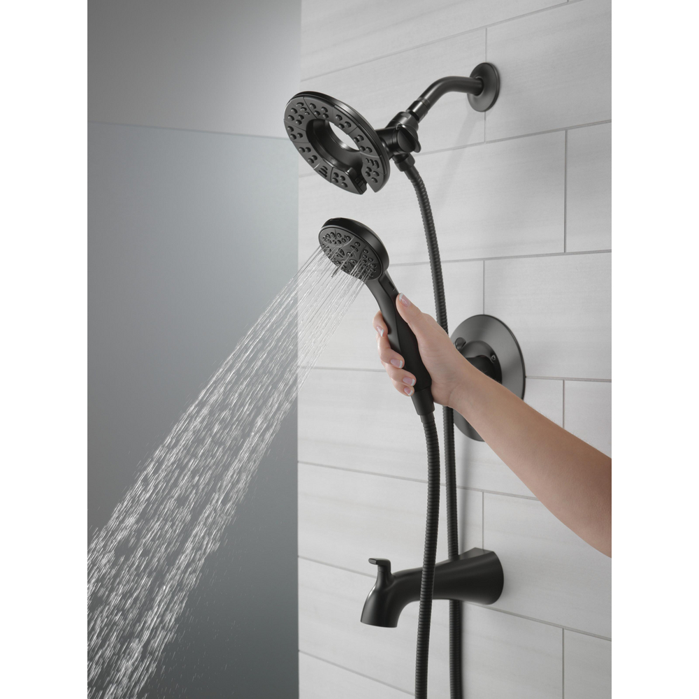 144840-BL-I_MODEL_WATER_04_WEB.jpg