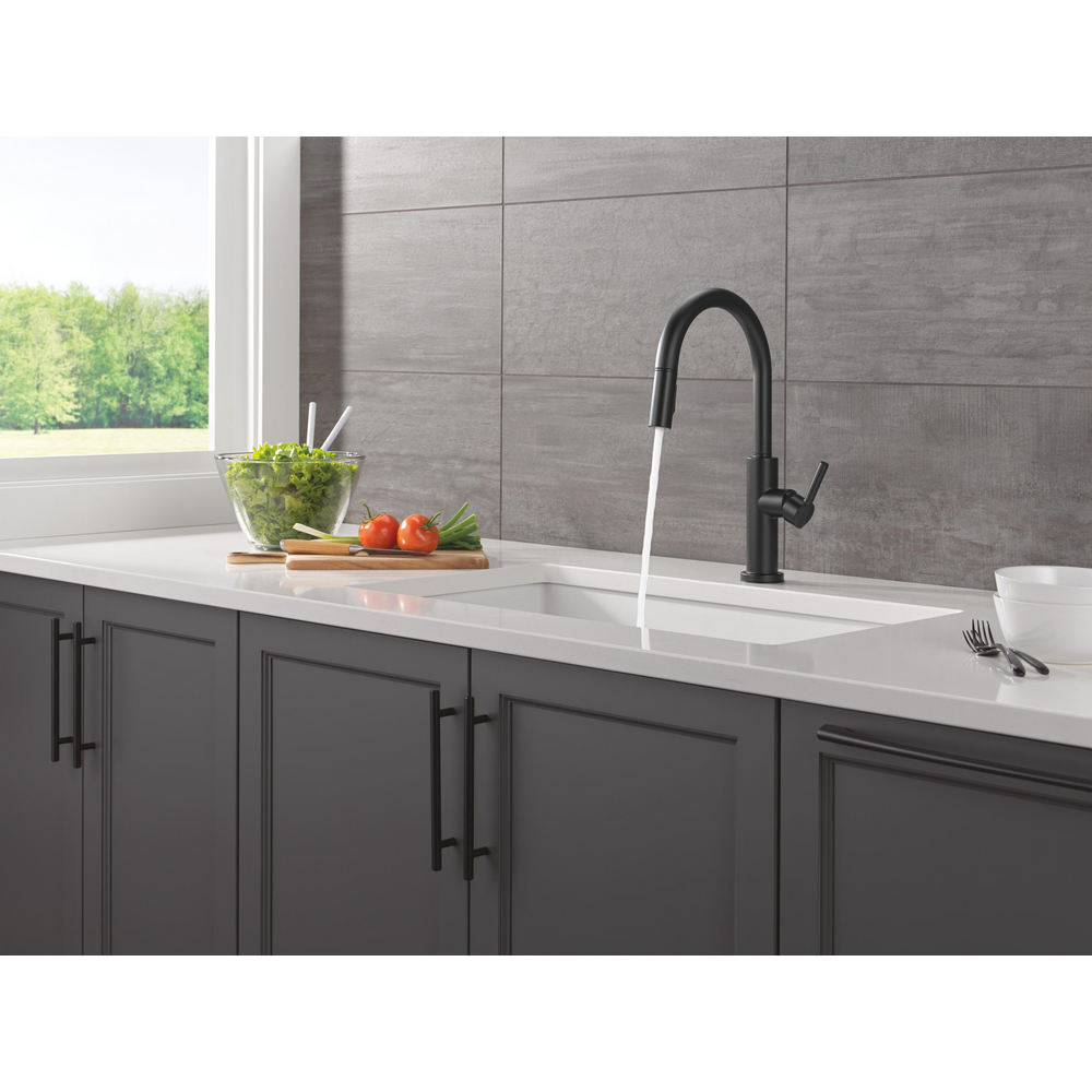 Nicoli J Spout BL 19867LF-BL | Delta Faucet