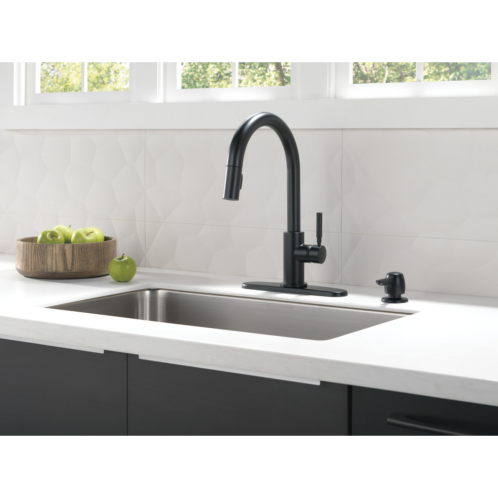 Single Handle Pull Down Kitchen Faucet with Soap Dispenser 19933