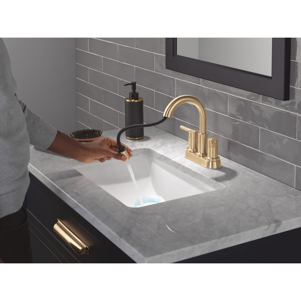 25749LF-CZPD_MODEL_WATER_WEB.jpg
