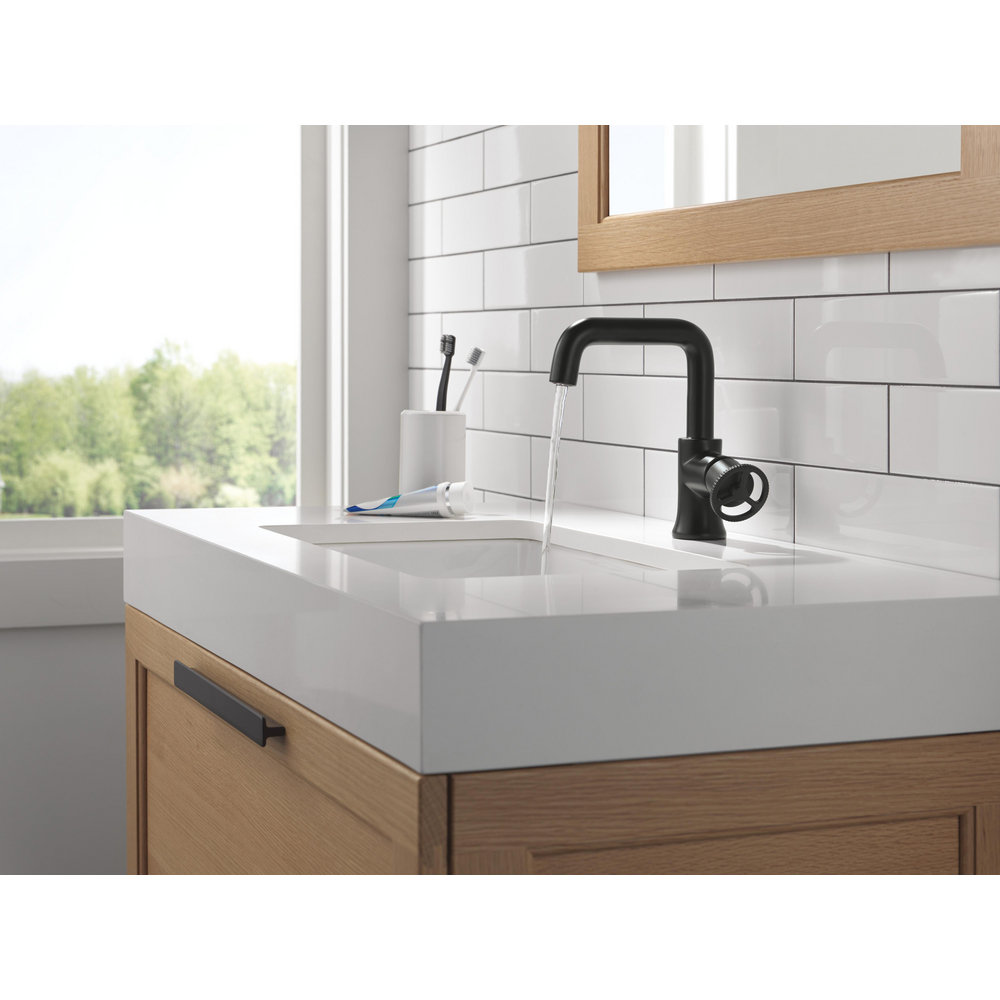 5547HAR-BL-DST_WATER_WEB.jpg
