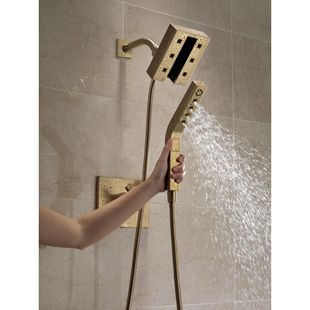 58470-CZ_RP6023CZ_RP51034CZ_T17053-CZ_MODEL_WATER_02_WEB.jpg