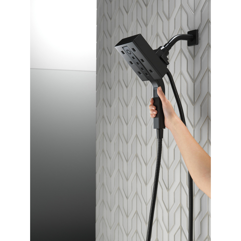 58473-BL_MODEL_WATER_01_WEB.jpg