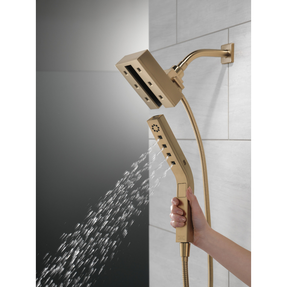 58473-CZ_MODEL_WATER_03_WEB.jpg