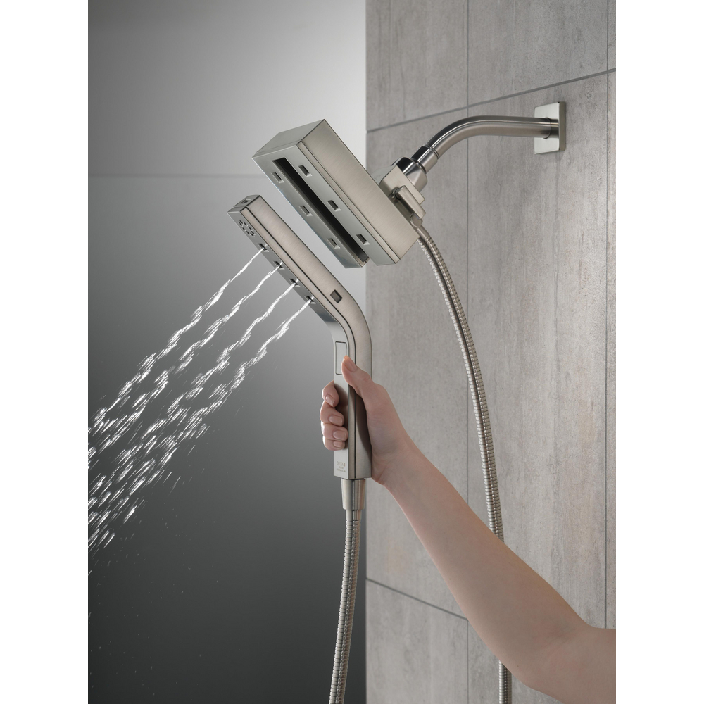 58473-SS_MODEL_WATER_02_WEB.jpg