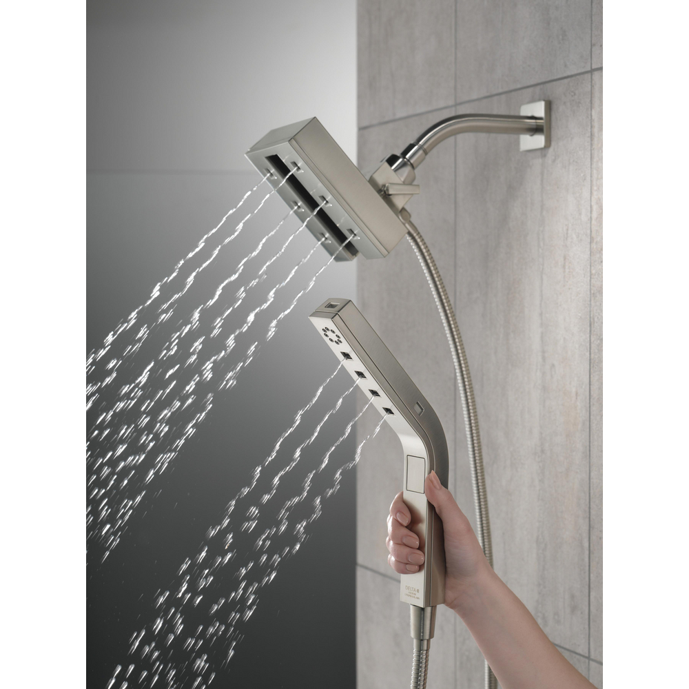 58473-SS_MODEL_WATER_04_WEB.jpg