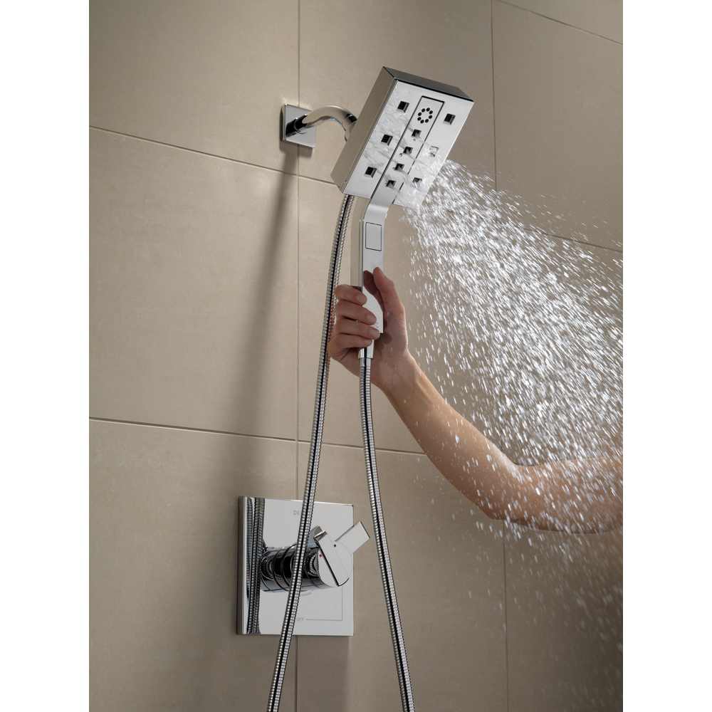 58473_RP6023_RP46872_T17067_MODEL_WATER_01_WEB.jpg