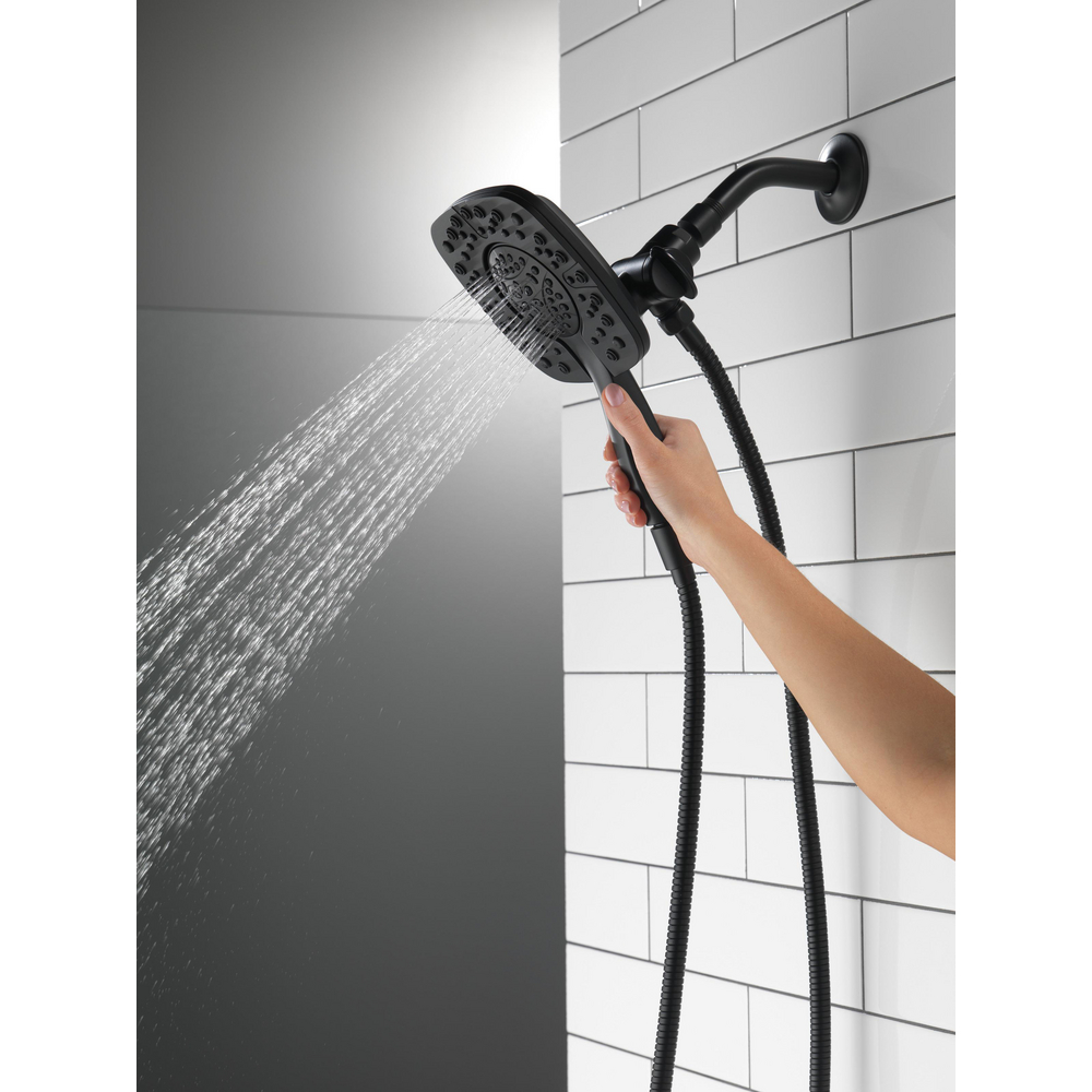 58498-BL_MODEL_WATER_02_WEB.jpg