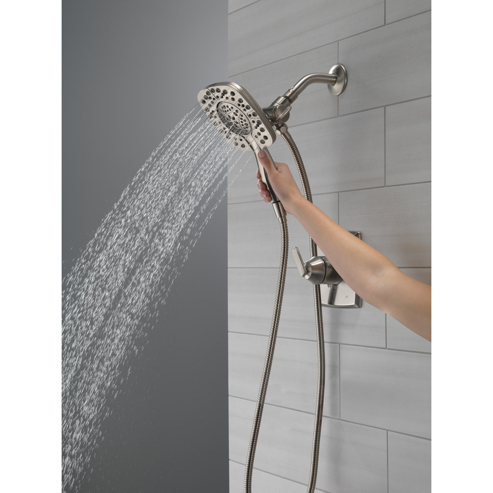 58498-SS_MODEL_WATER_01_WEB.jpg