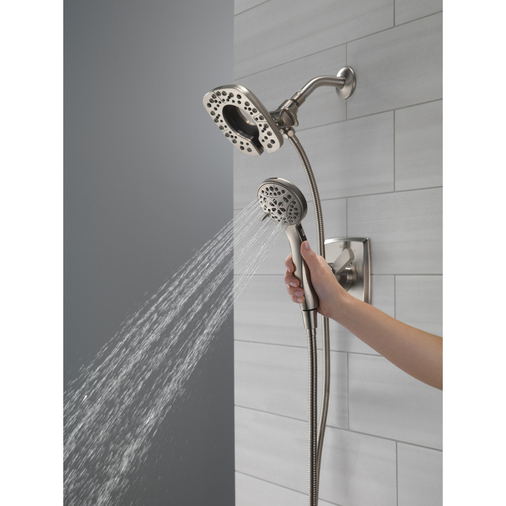 58498-SS_MODEL_WATER_04_WEB.jpg