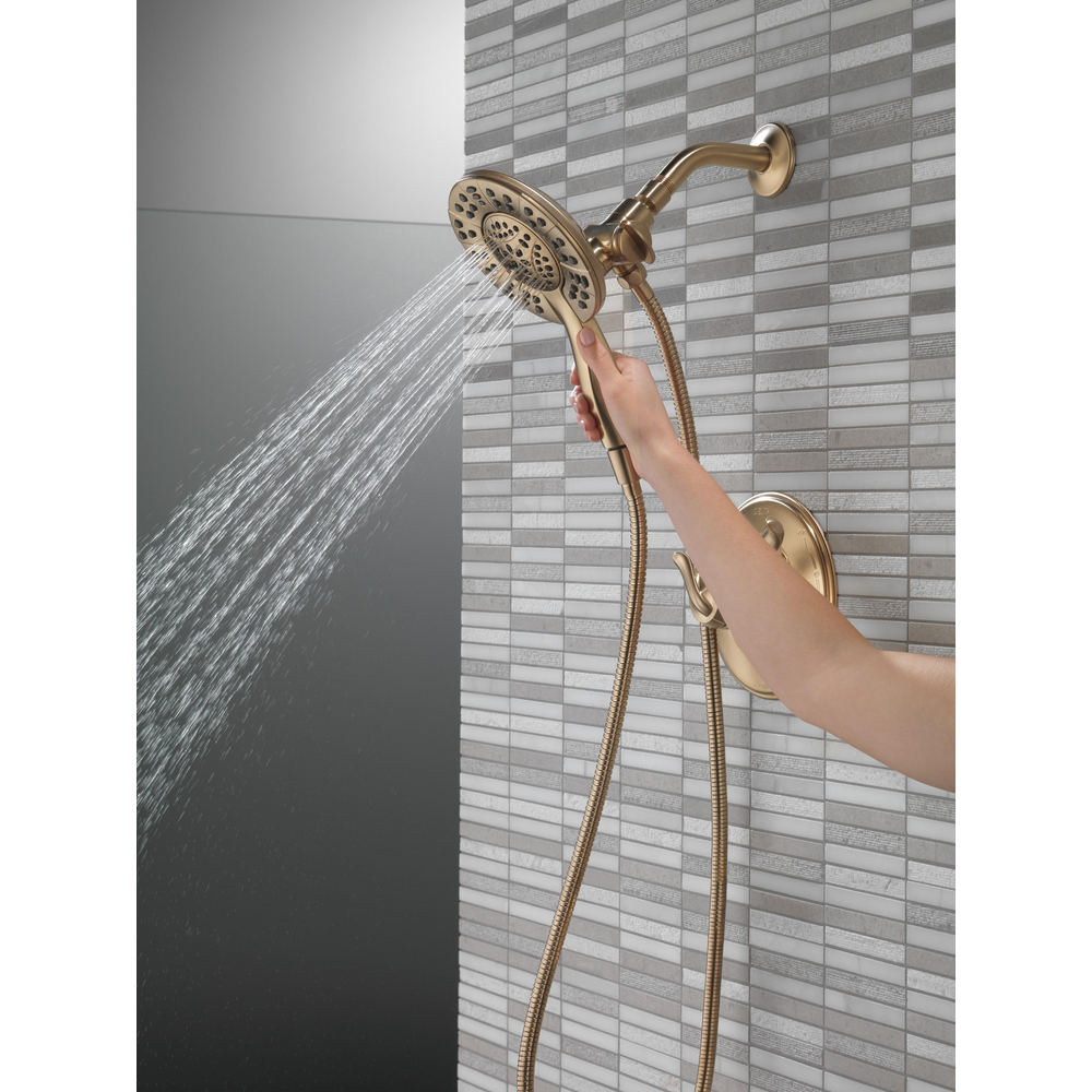 58499-CZ_MODEL_WATER_02_WEB.jpg
