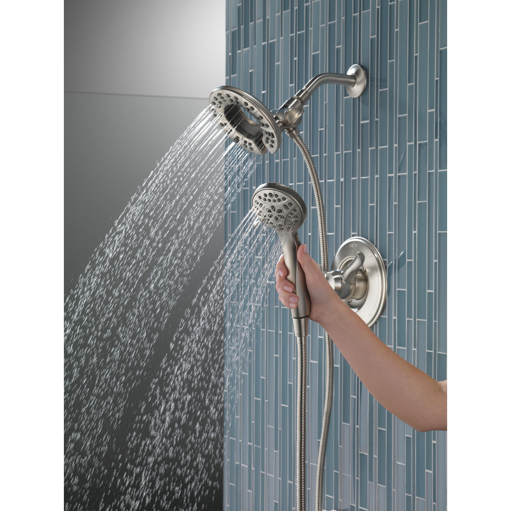 58499-SS_MODEL_WATER_05_WEB.jpg