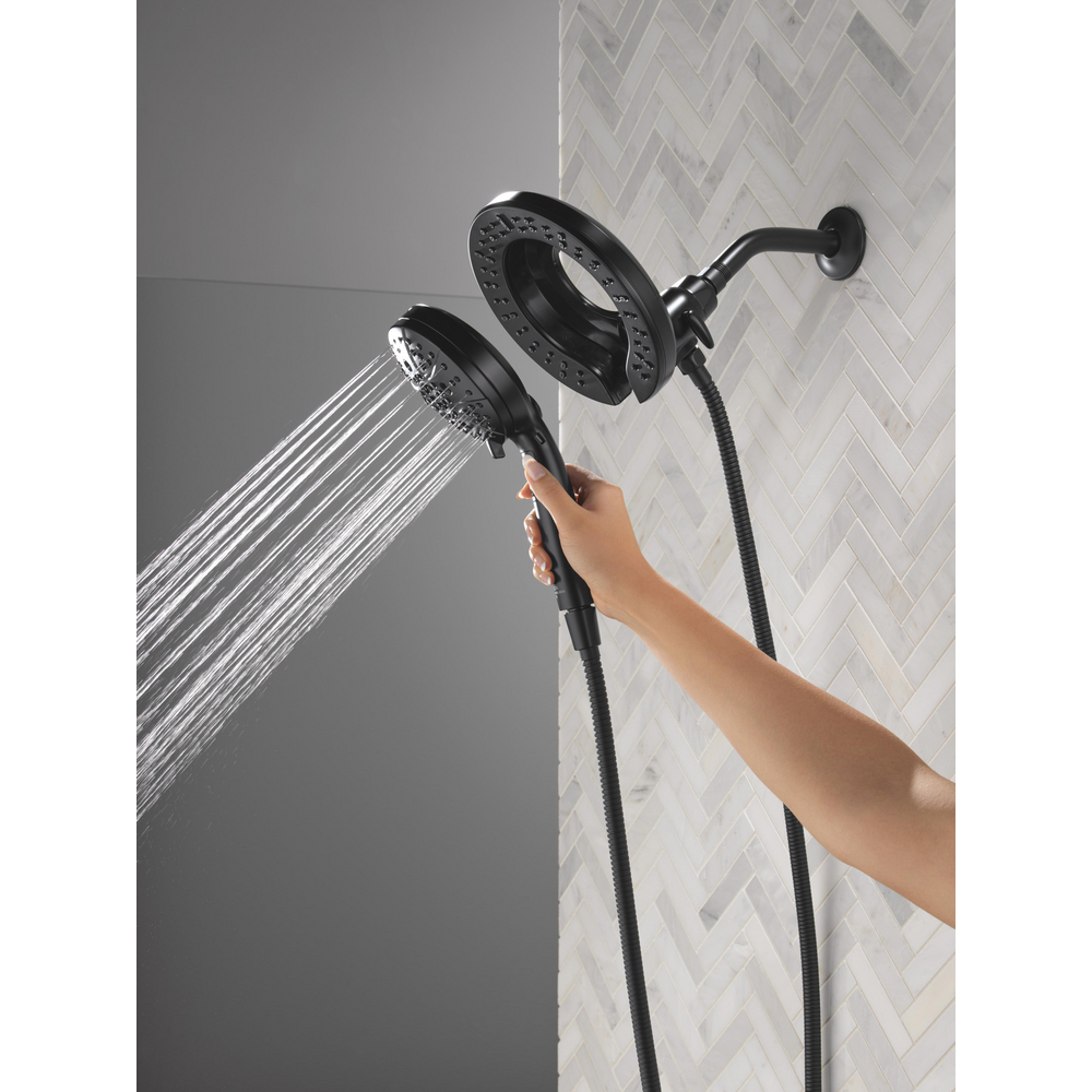 58651-BL25_MODEL_WATER_03_WEB.jpg