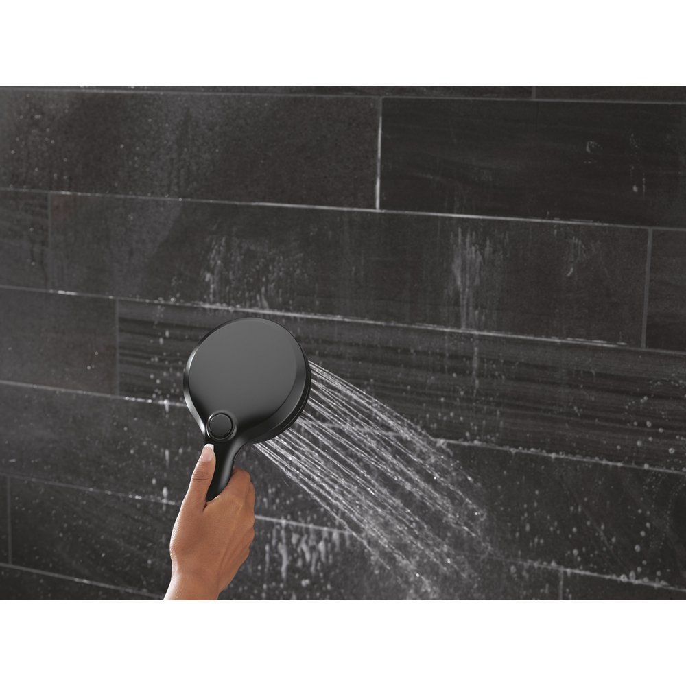 58651-BL25_MODEL_WATER_09_WEB.jpg