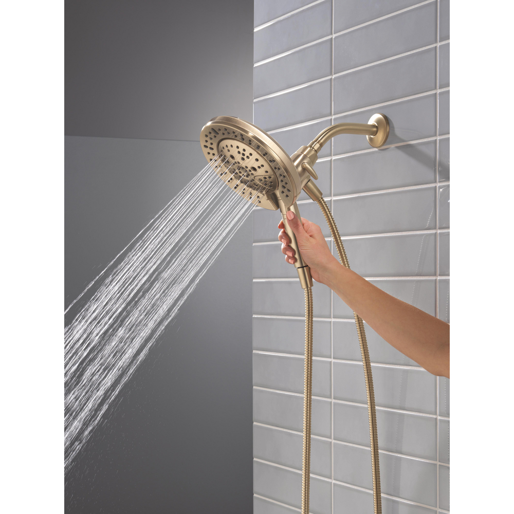 58651-CZ-PR25_MODEL_WATER_02_WEB.jpg