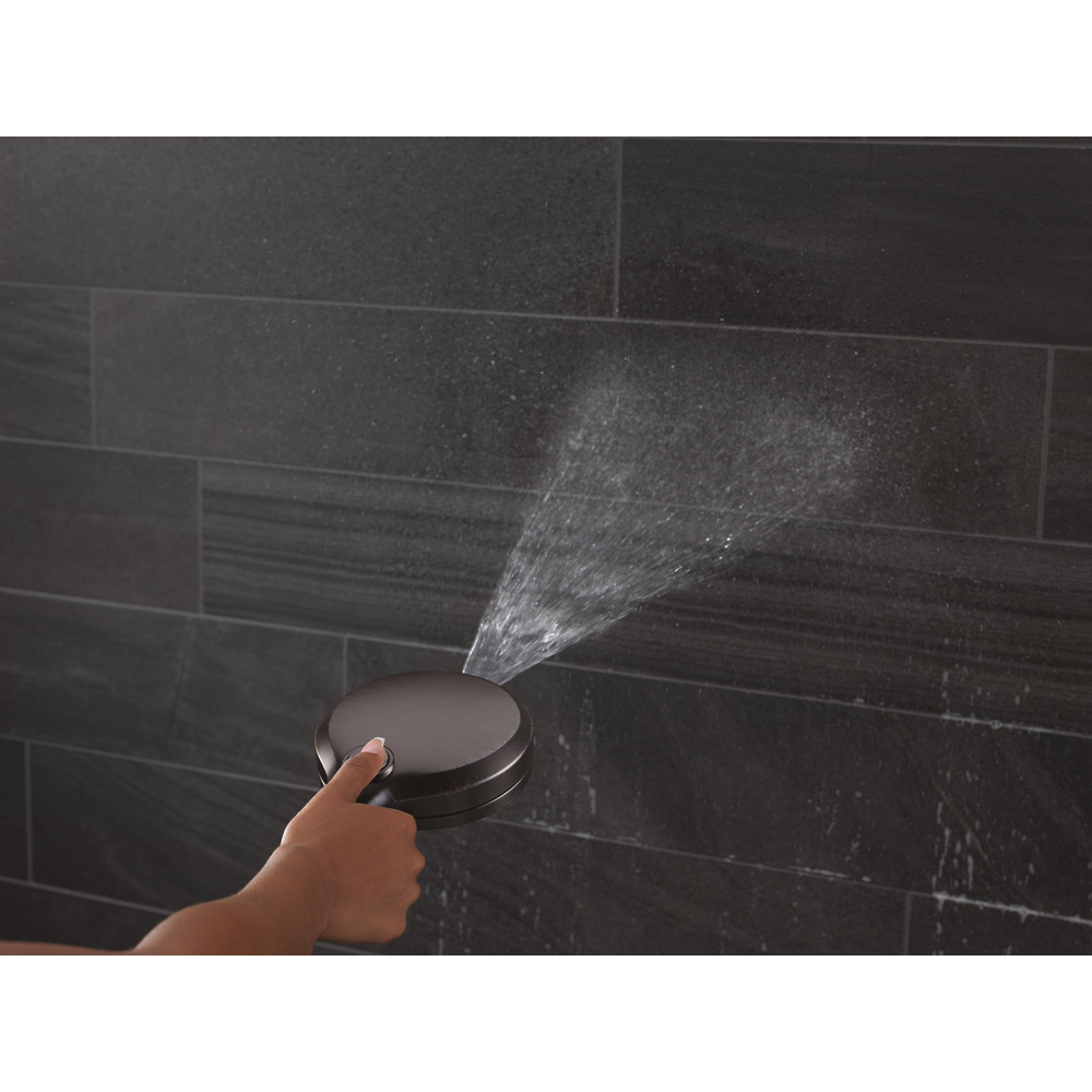 58651-RB25_MODEL_WATER_08_WEB.jpg