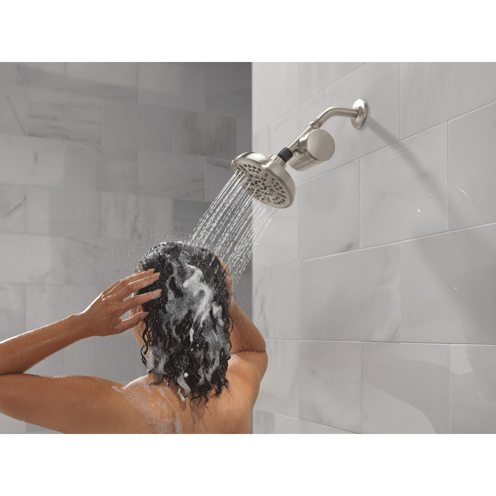 7SF100-SN_75898CSN_MODEL_WATER_04_WEB.jpg