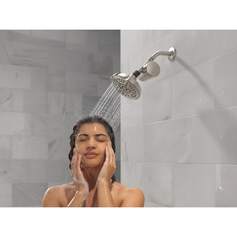 7SF100-SN_75898CSN_MODEL_WATER_11_WEB.jpg
