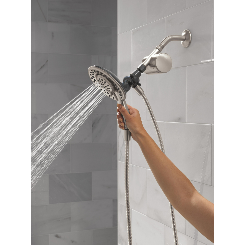 7SF110BSN_MODEL_WATER_02_WEB.jpg