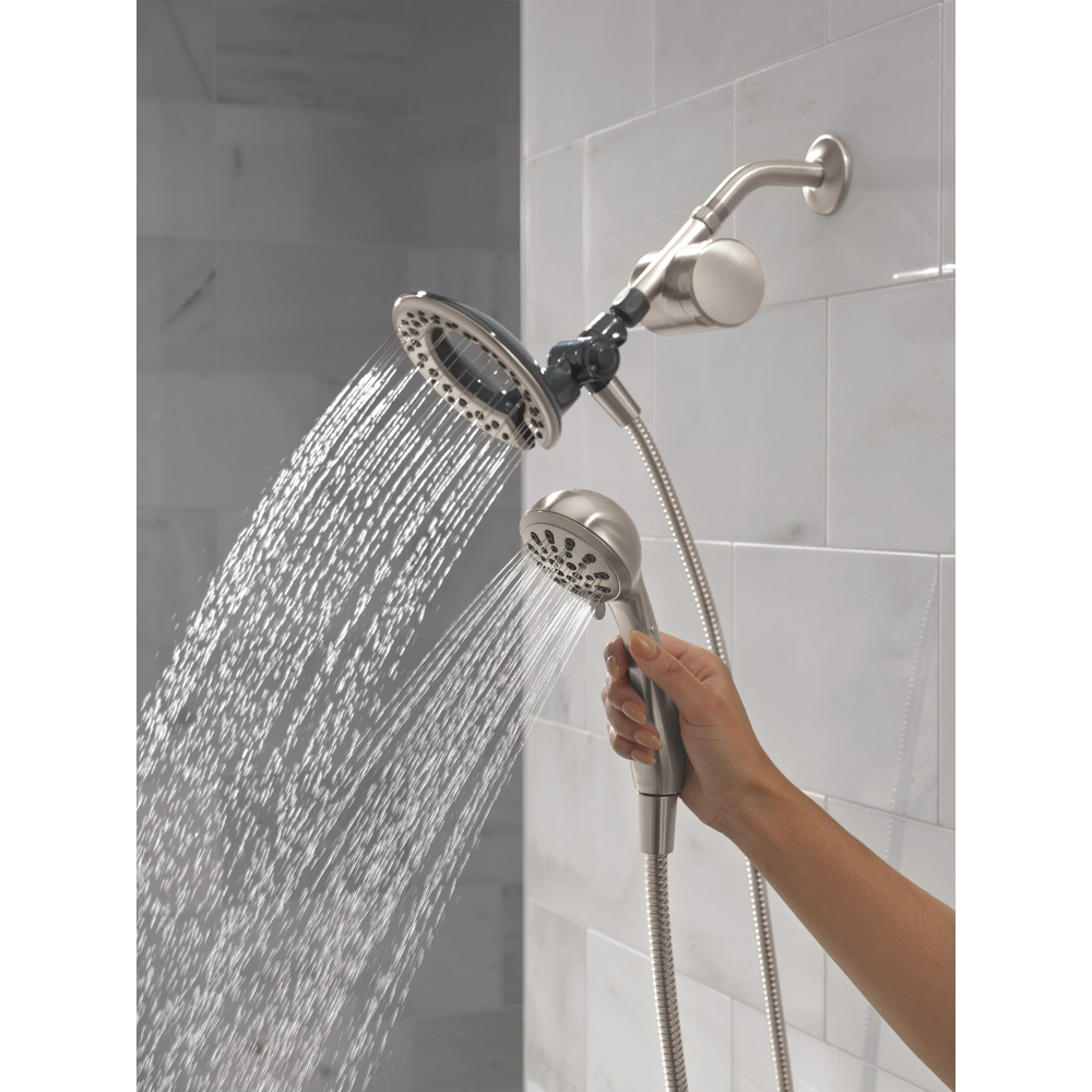 7SF110BSN_MODEL_WATER_05_WEB.jpg