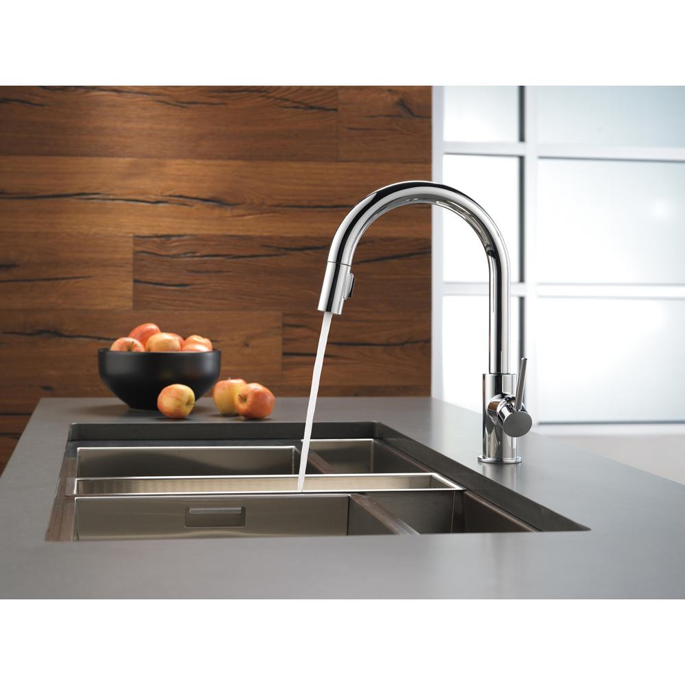 Single Handle Pull-Down Kitchen Faucet 9159-DST-1.5 | Delta Faucet