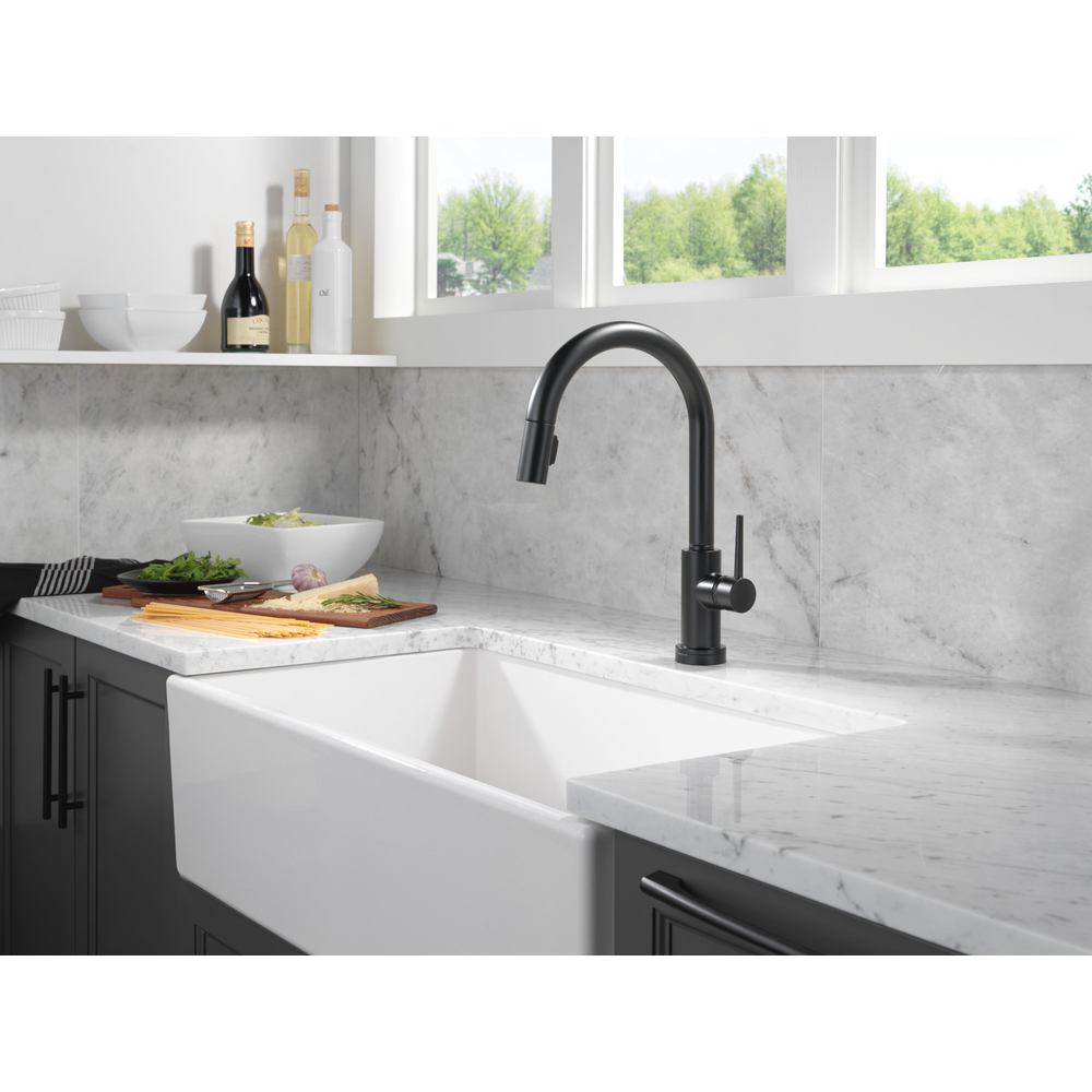 Touch2O Technology Kitchen Faucet with Touchless Technology 9159TL-BL ...