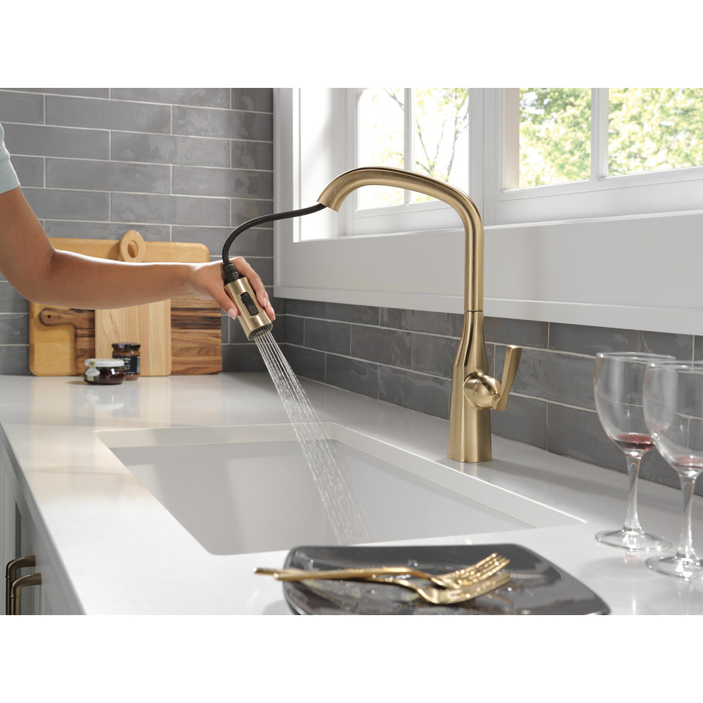 9176-CZ-PR-DST_MODEL_WATER_WEB.jpg