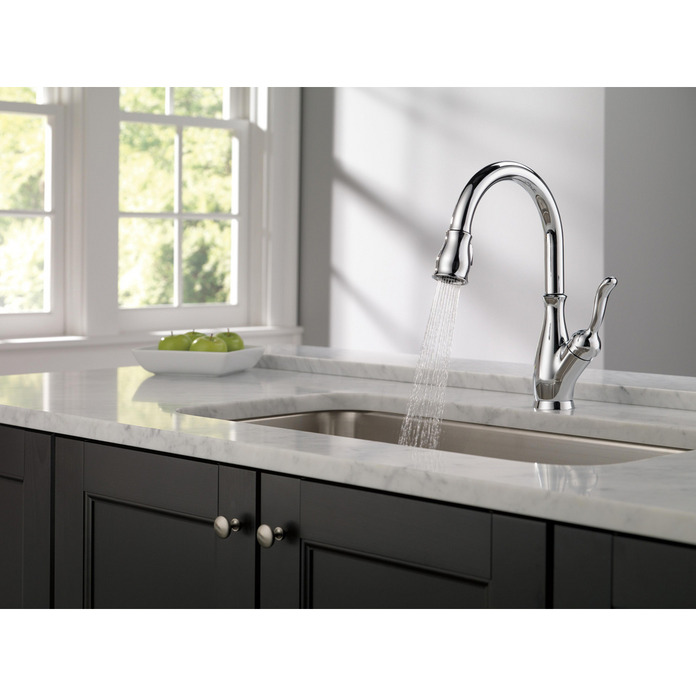 9178-DST_SPRAY_WATER_WEB.jpg