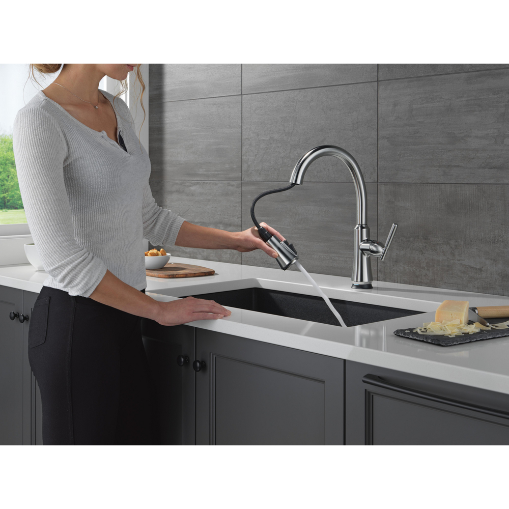 Coranto Pulldown Touchless Kitchen Faucet AR 9179TL-AR-DST | Delta Faucet