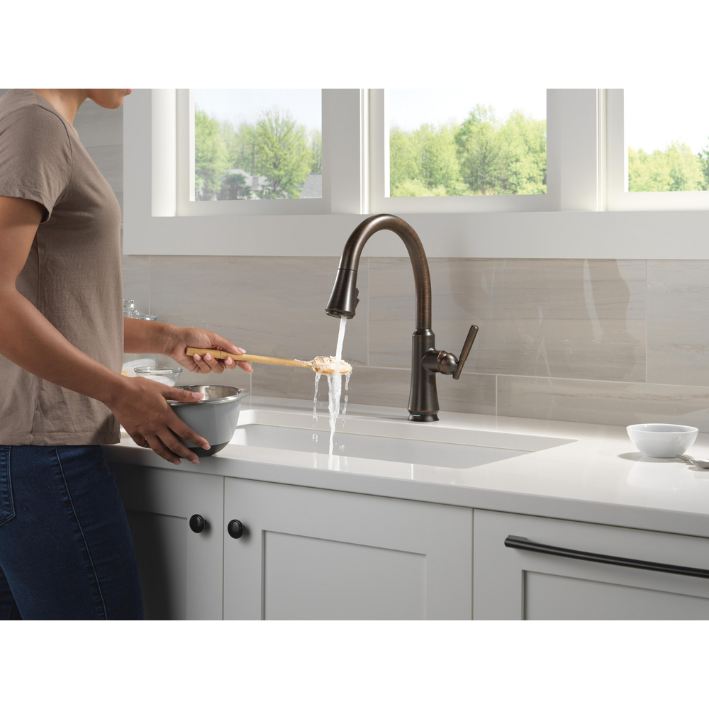 Touch2O Kitchen Faucet with Touchless Technology 9179TL-RB-DST | Delta ...