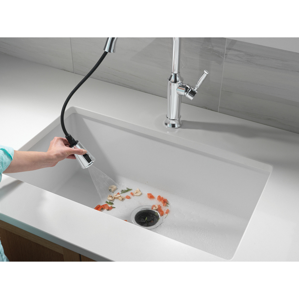 9184-PR-DST_MODEL_WATER_03_WEB.jpg