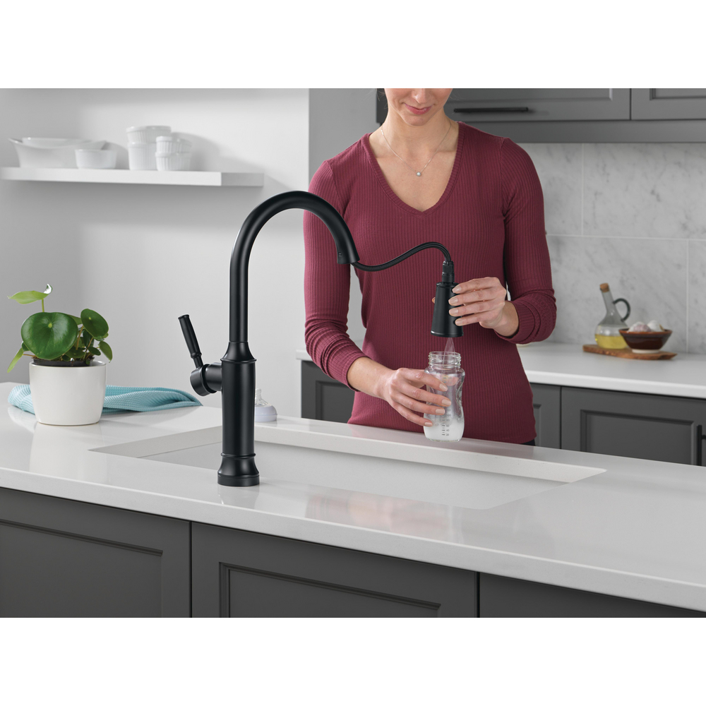 Touch2O Kitchen Faucet with Touchless Technology 9184TL-BL-DST