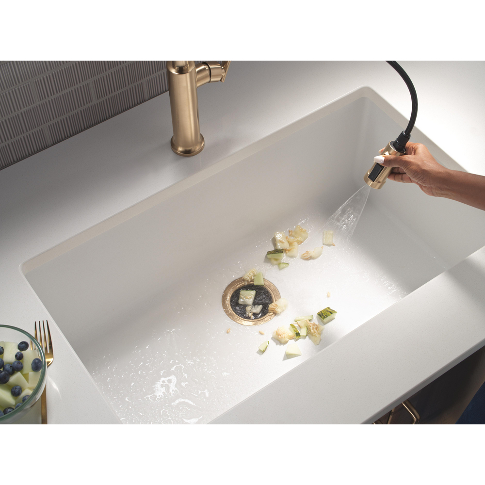 Altado Pulldown Kitchen 9186-CZ-DST | Delta Faucet