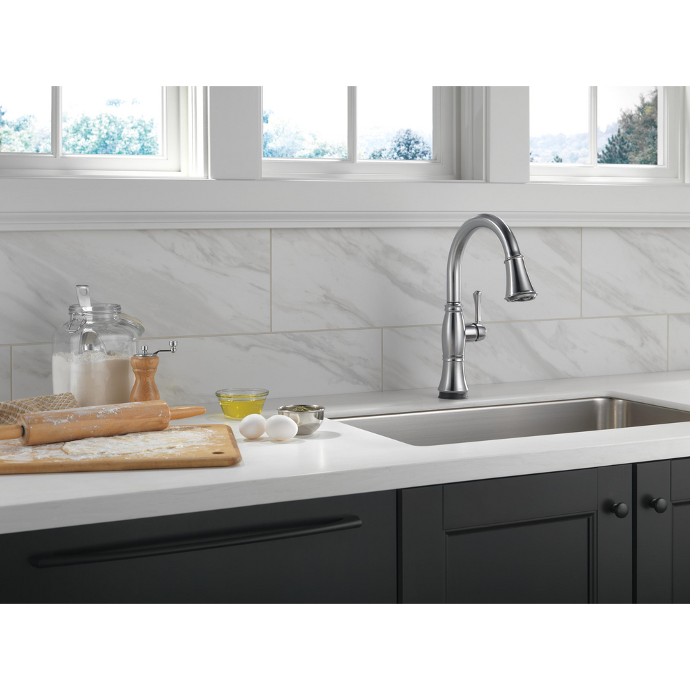 Single Handle Pull-Down Kitchen Faucet with Touch2O and ShieldSpray ...