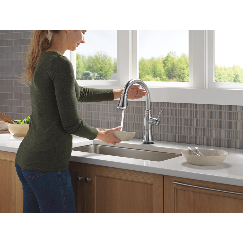 Cassidy Touchless Kitchen Pulldown AR 9197TL-AR-PR-DST | Delta Faucet
