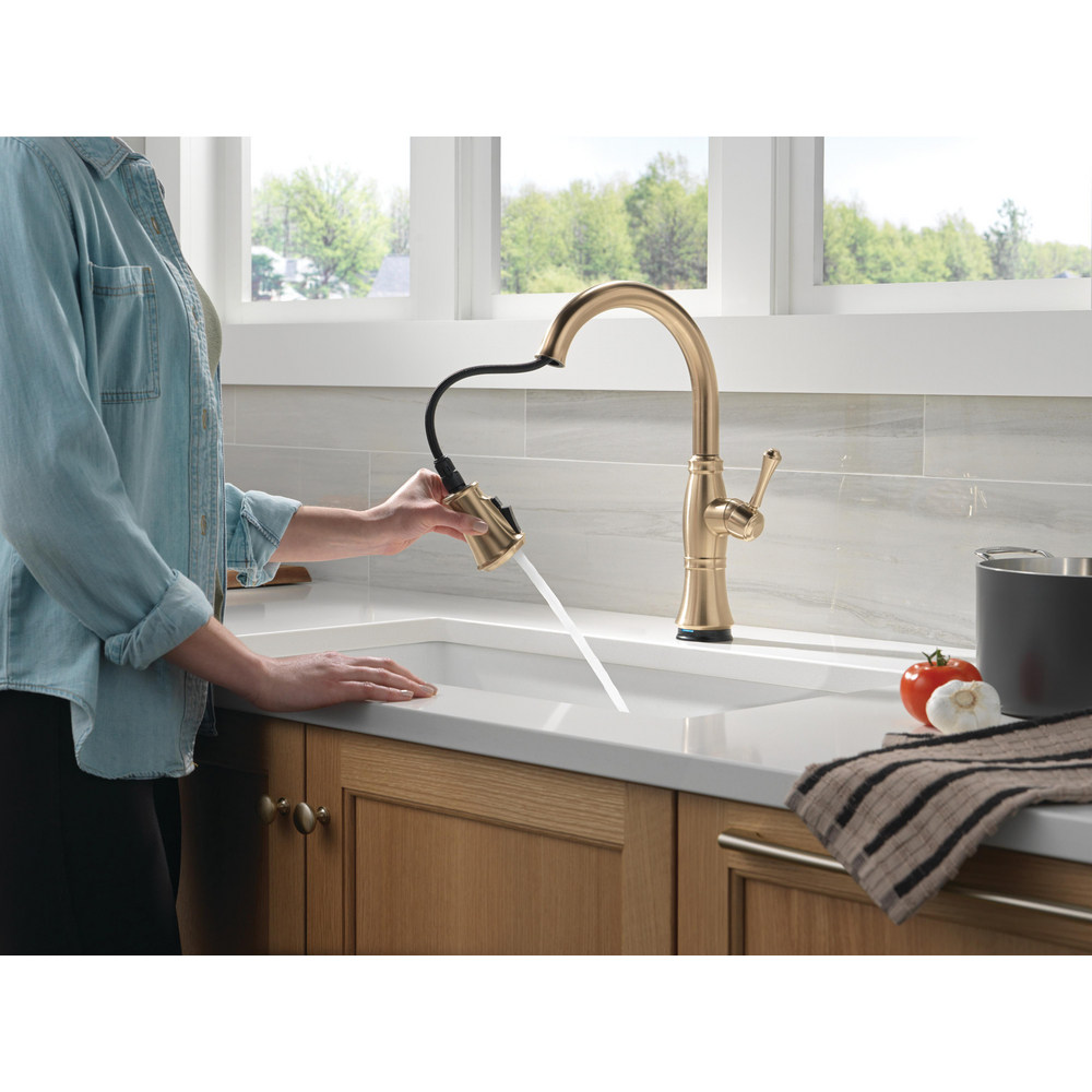 9197TL-CZ-PR-DST_MODEL_WATER_04_WEB.jpg