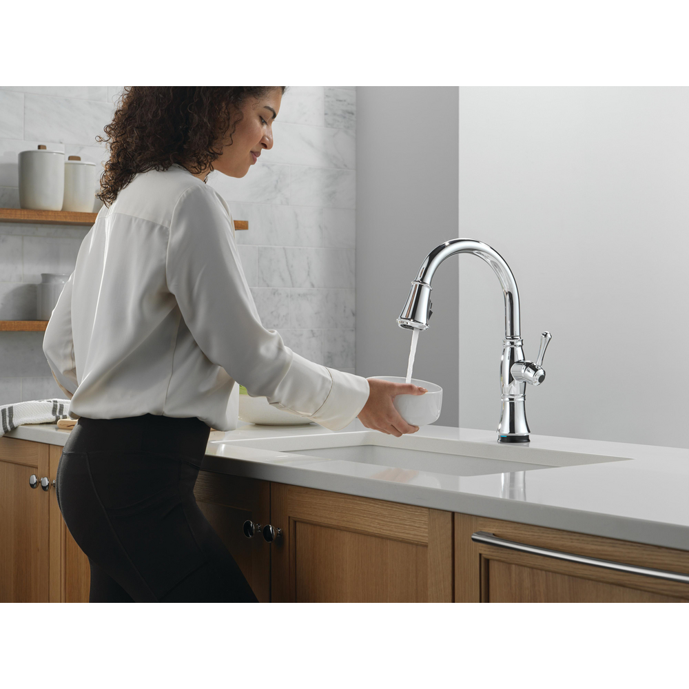 9197TL-PR-DST_MODEL_WATER_04_WEB.jpg
