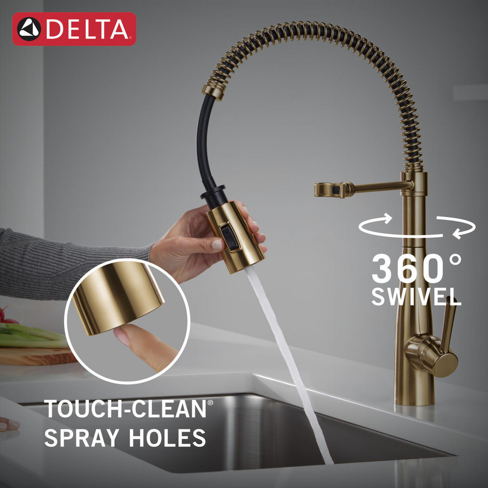 9613-CZ-DST_PullDownHose-360Swivel-TouchClean_Kitchen_Infographic_WEB.jpg