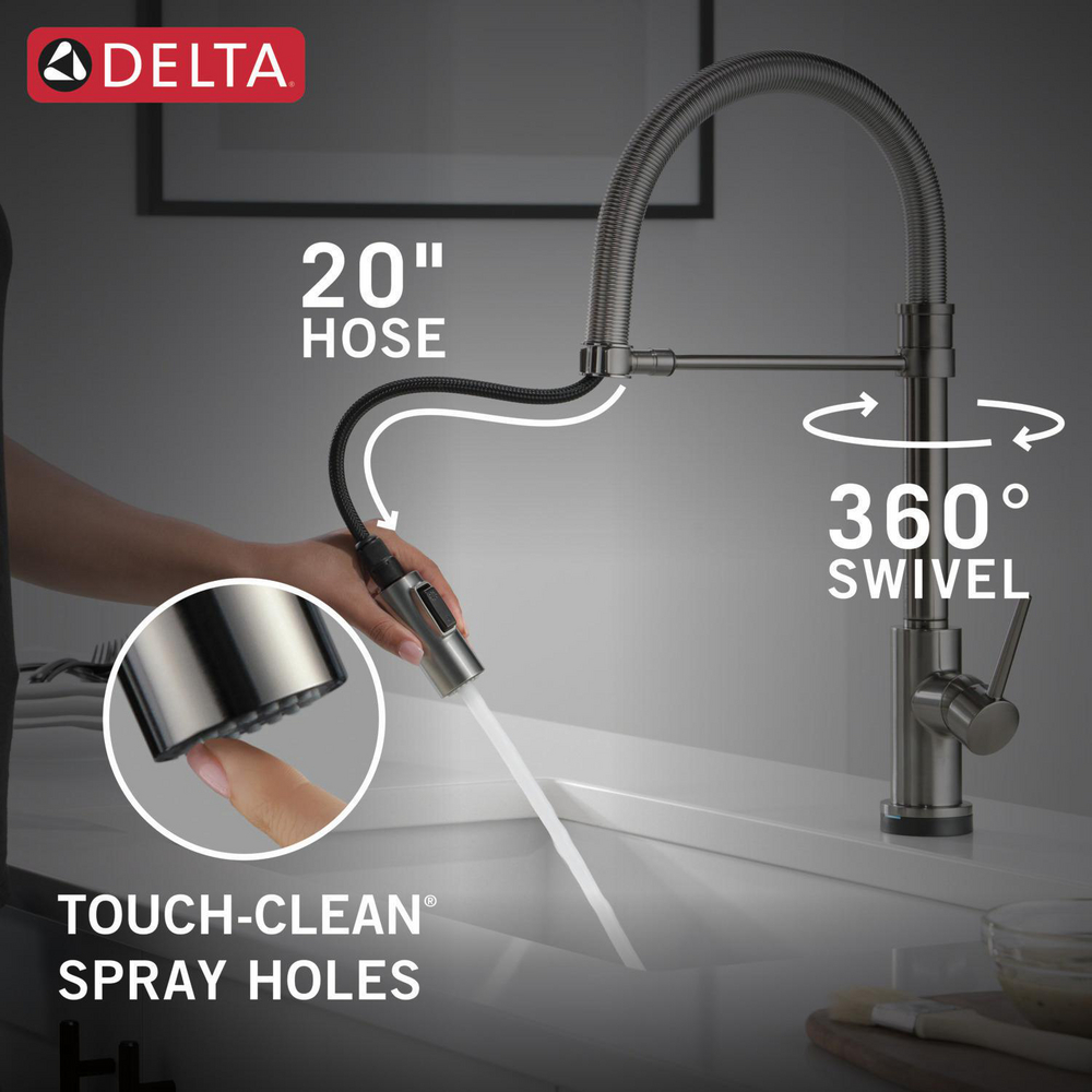 9659TL-KS-DST_PullDownHose-360Swivel-TouchClean_Kitchen_Infographic_WEB.jpg