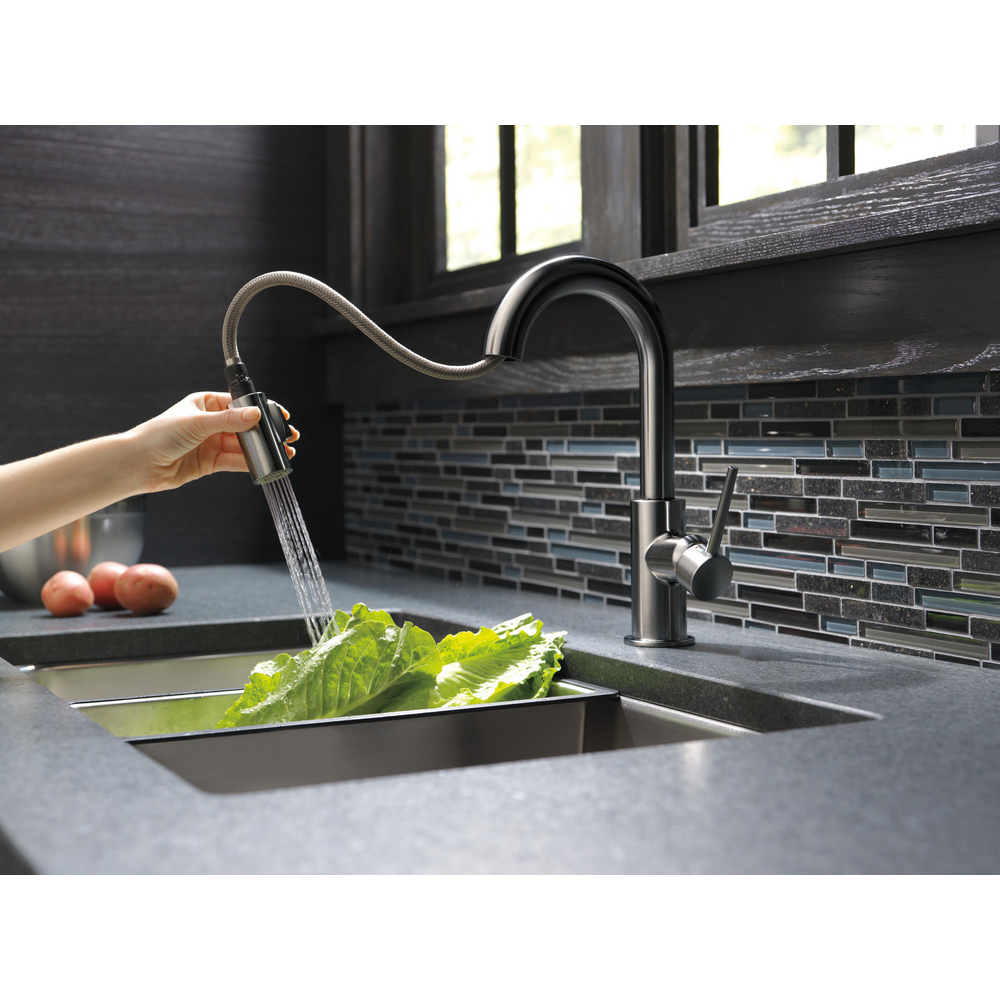 9959-KS-DST_MID_MODEL_WATER_WEB.jpg