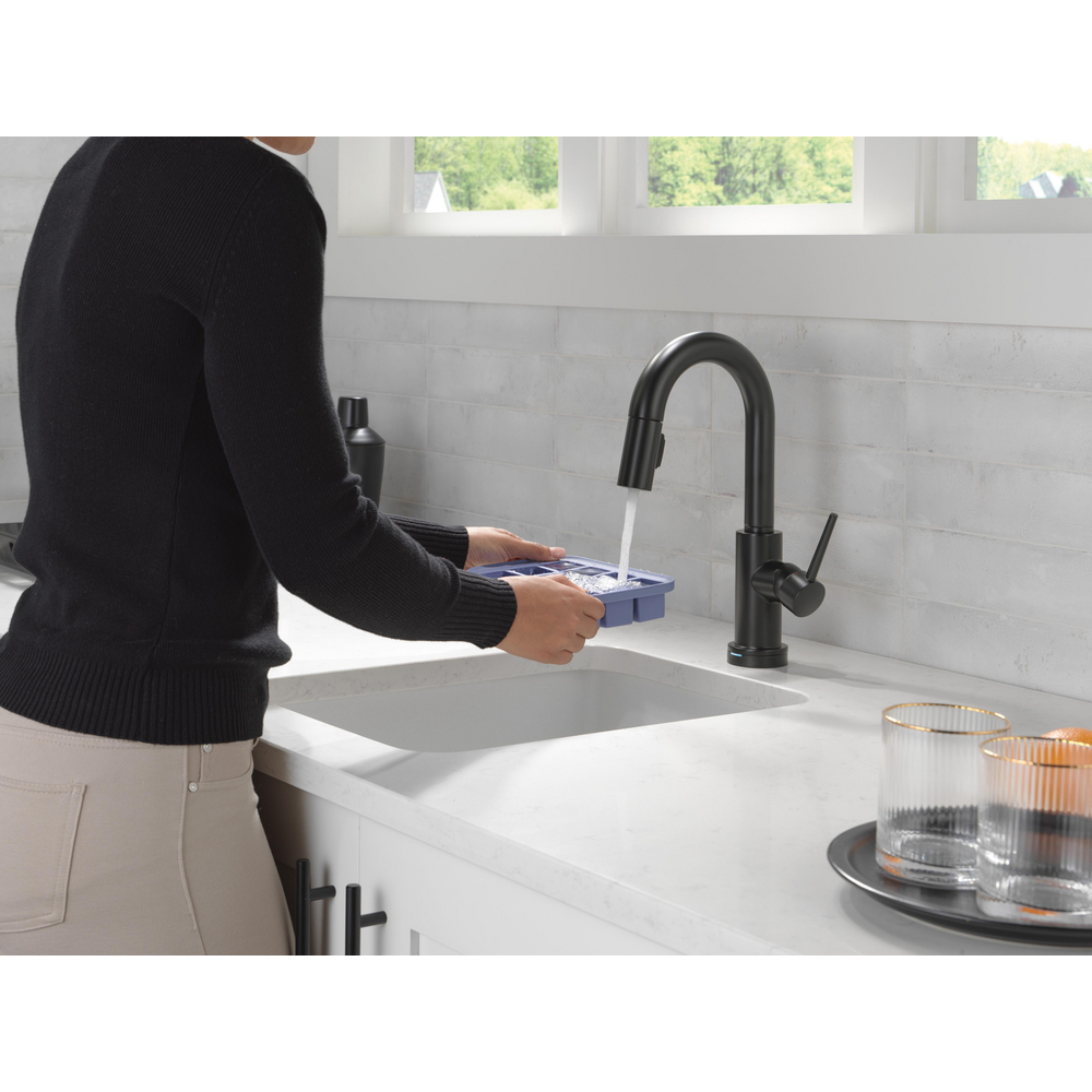 9959TL-BL-DST_MODEL_WATER_03_WEB.jpg