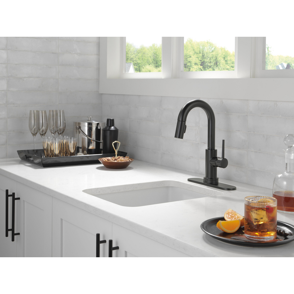 thumbnail image 2 of Delta Trinsic Touch2O With Touchless Technology Single Handle Bar Faucet In Black Stainless 9959tl Ks Dst 2 of 14