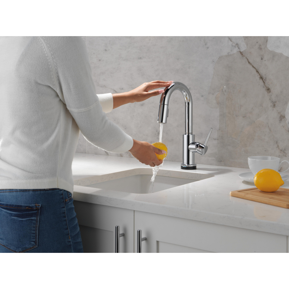 9959TL-DST_MODEL_WATER_02_WEB.jpg