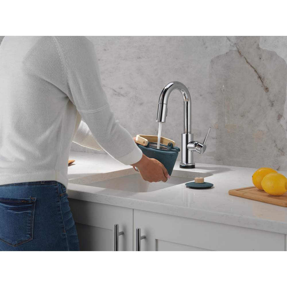 9959TL-DST_MODEL_WATER_03_WEB.jpg