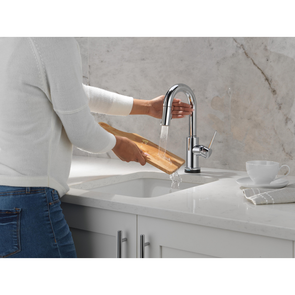 9959TL-DST_MODEL_WATER_04_WEB.jpg