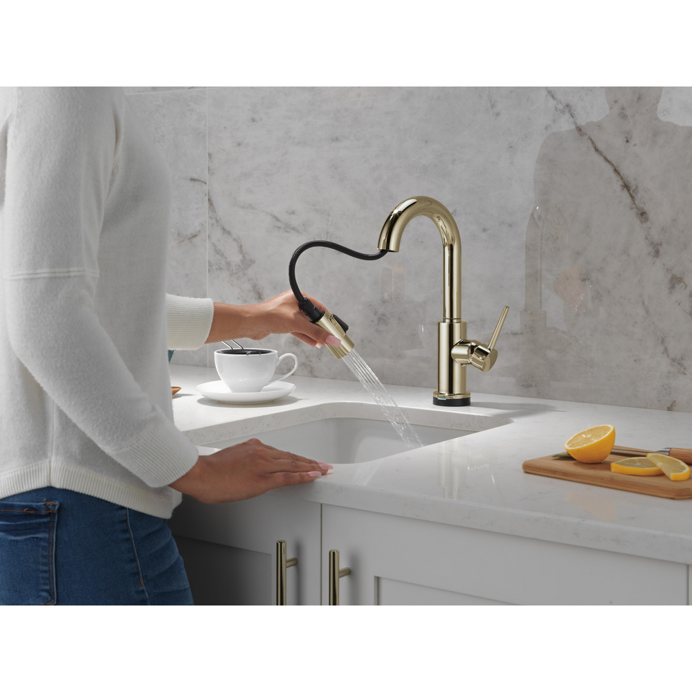 9959TL-PN-DST_MODEL_WATER_01_WEB.jpg