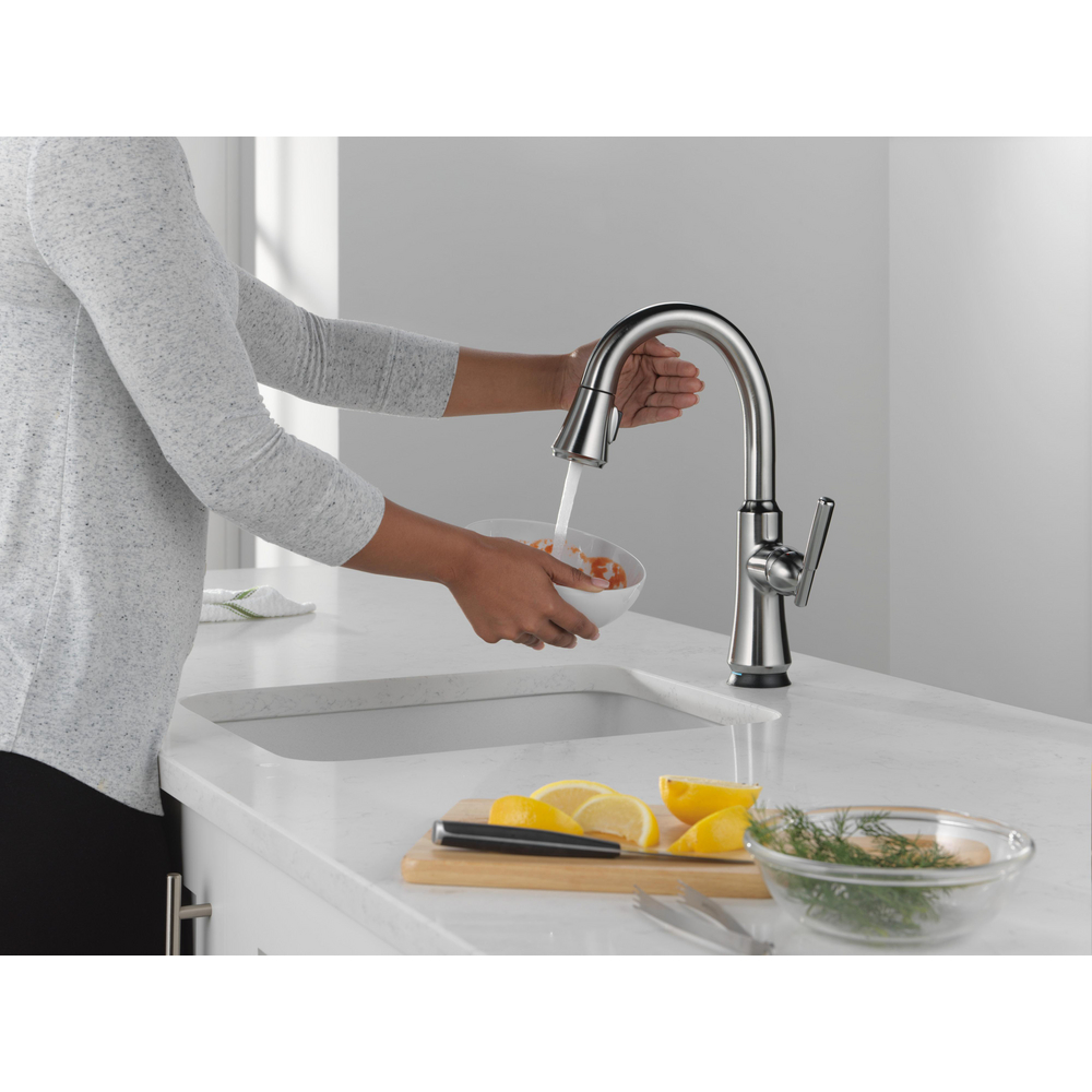 9979TL-AR-DST_MODEL_WATER_03_WEB.jpg