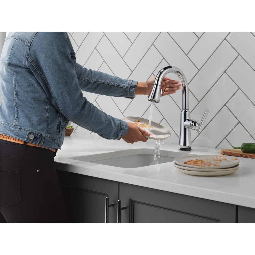 9979TL-DST_MODEL_WATER_03_WEB.jpg