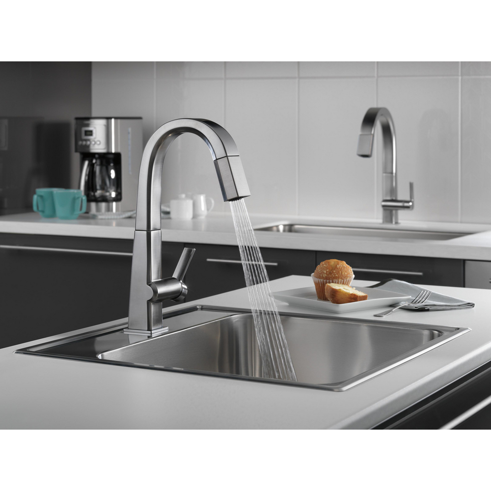 9993-AR-DST_9193-AR-DST_SPRAY_WATER_WEB.jpg
