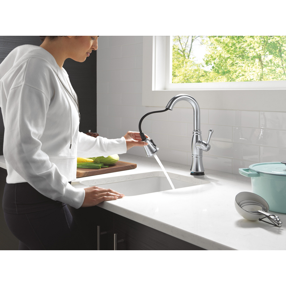 9997TL-AR-PR-DST_MODEL_WATER_01_WEB.jpg